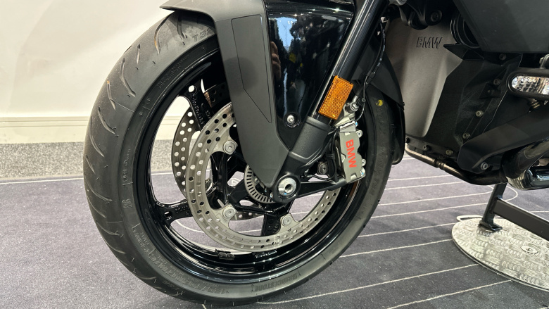 BMW R1300 RT LE (25MY)